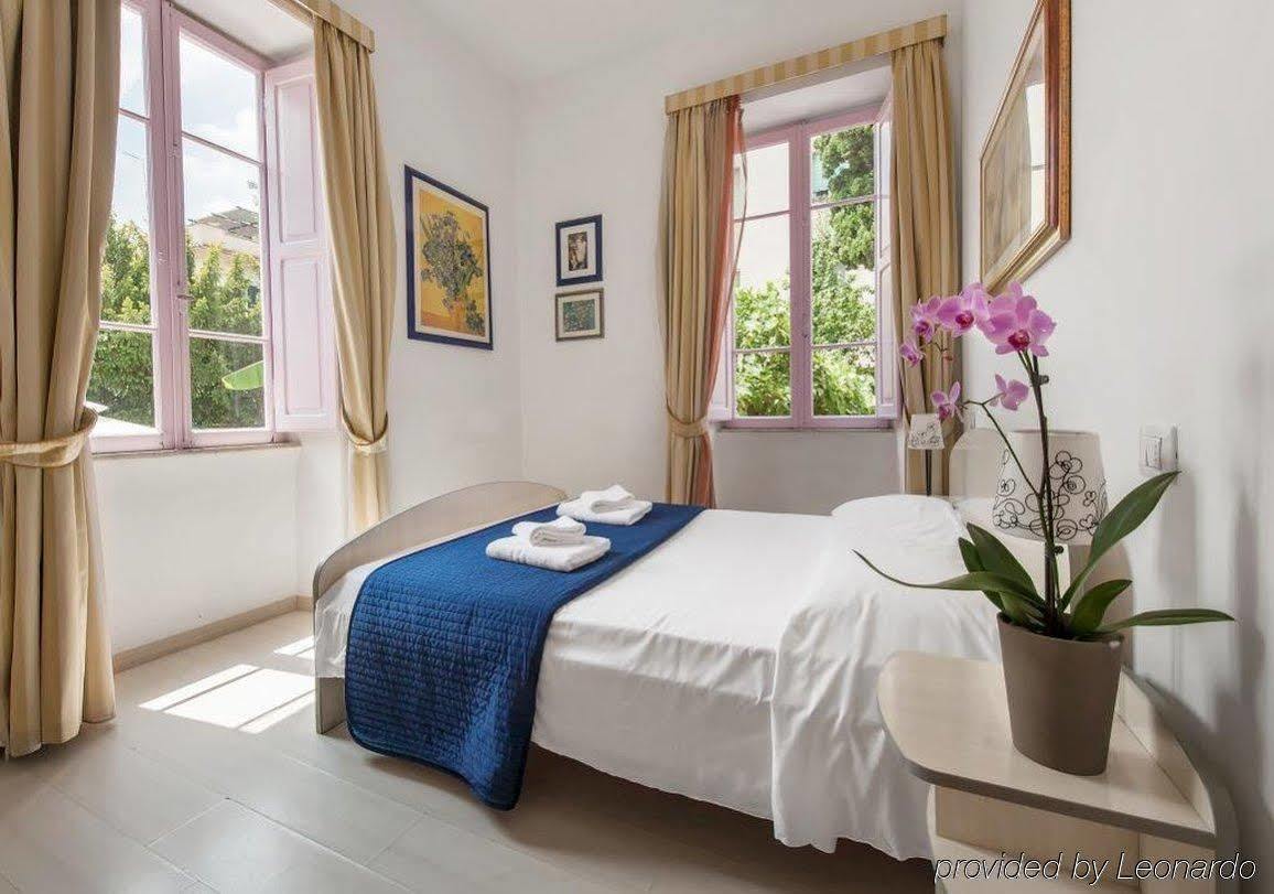 Residenza Maxima Aparthotel Rome Exterior photo