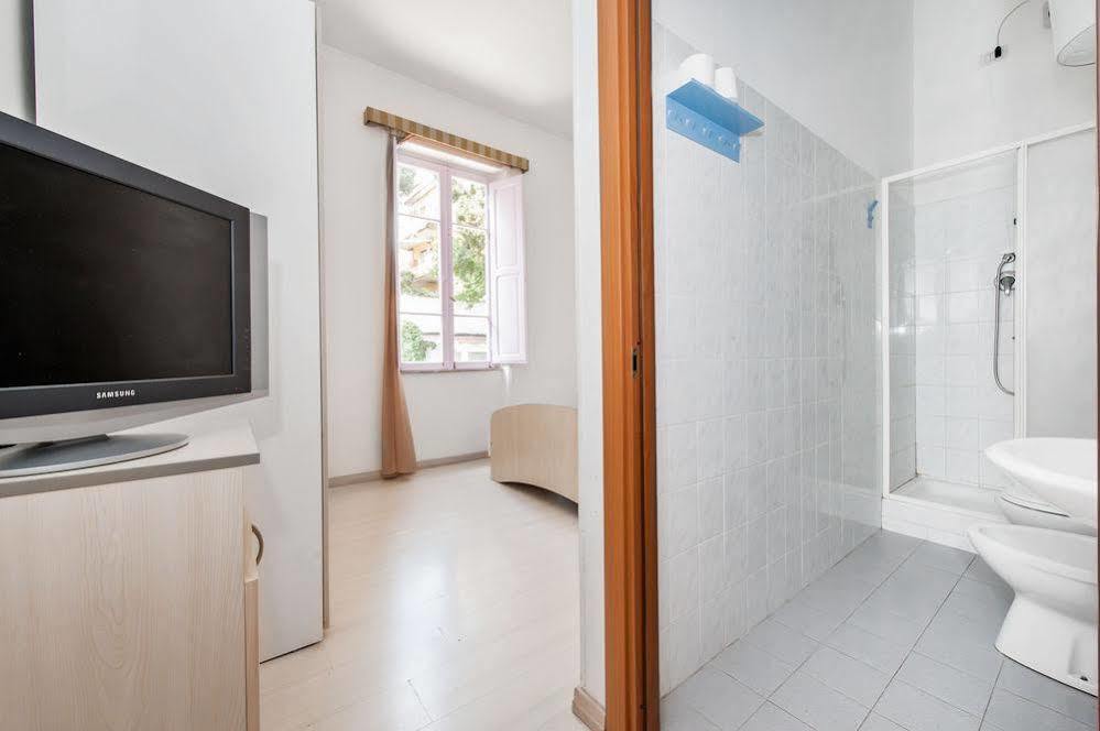 Residenza Maxima Aparthotel Rome Exterior photo