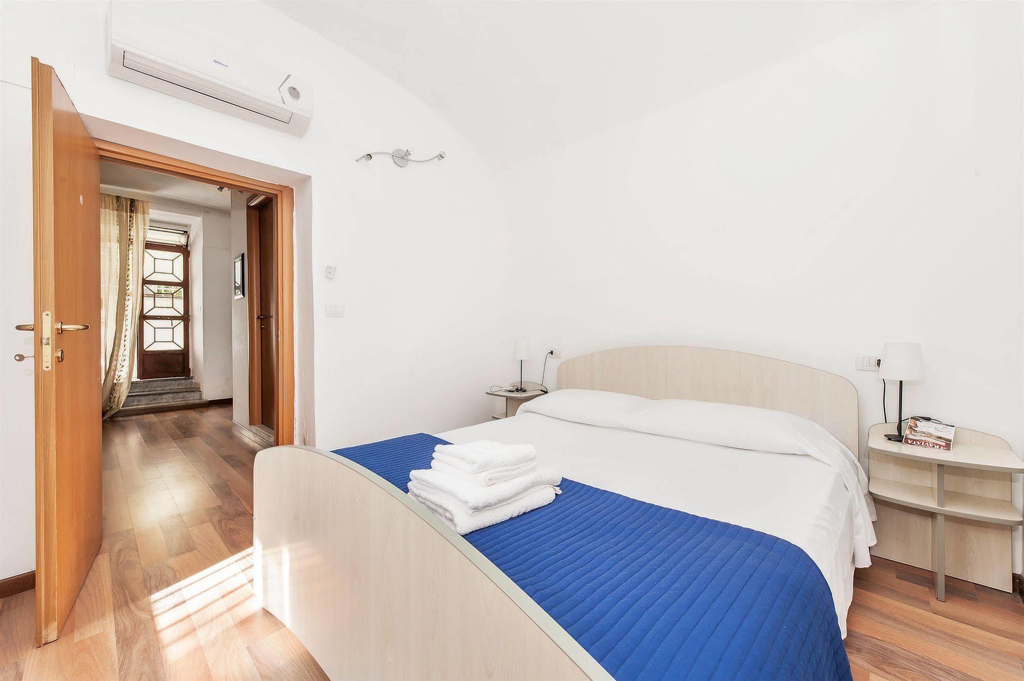 Residenza Maxima Aparthotel Rome Exterior photo