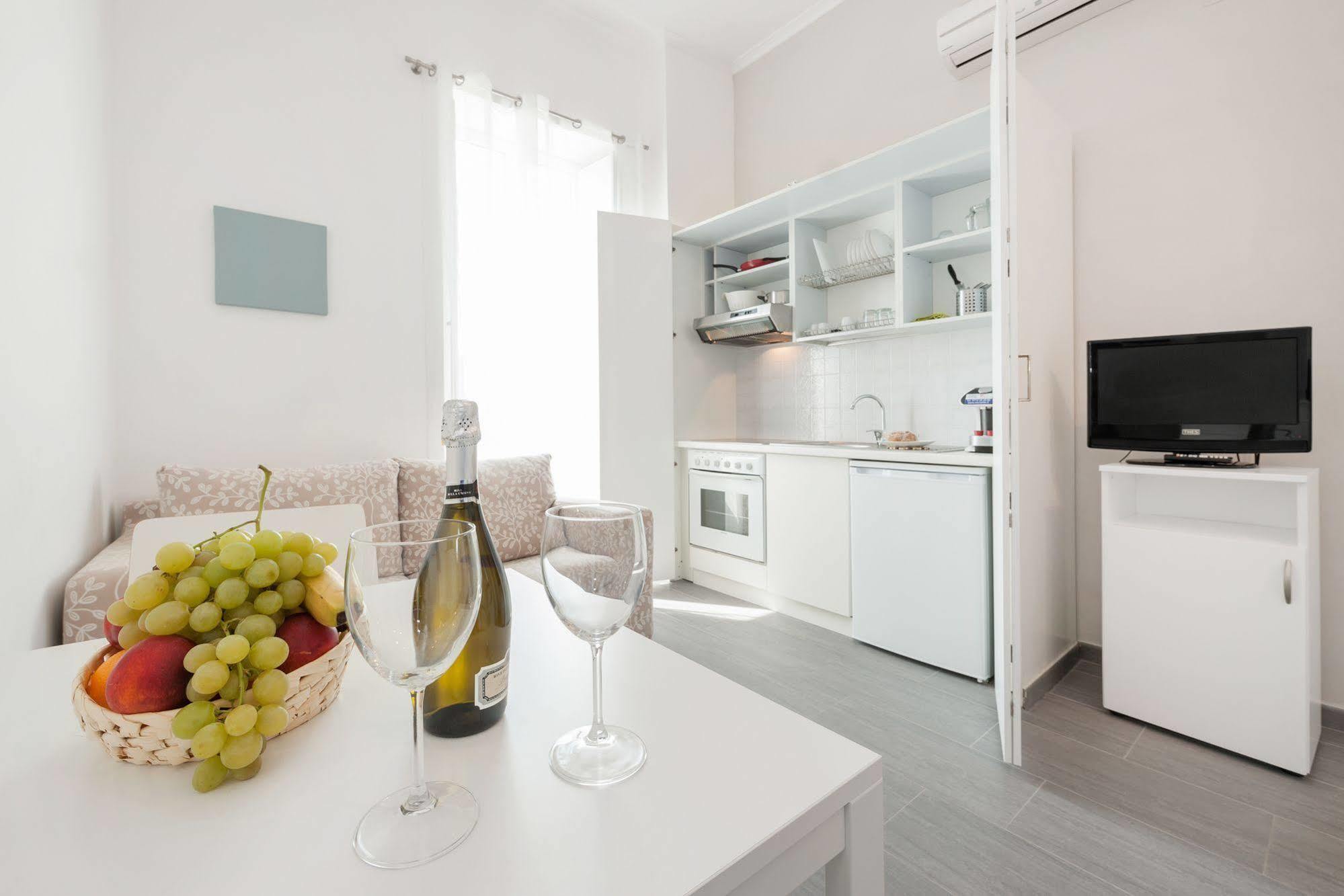 Residenza Maxima Aparthotel Rome Exterior photo